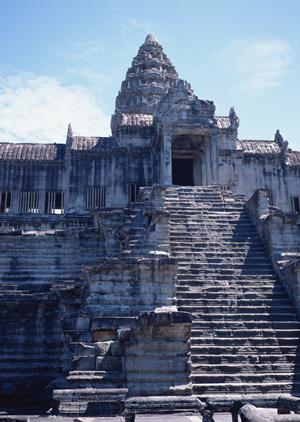 岩手県盛岡市に位置する東横INN盛岡駅前の詳細ガイドと魅力的なポイント